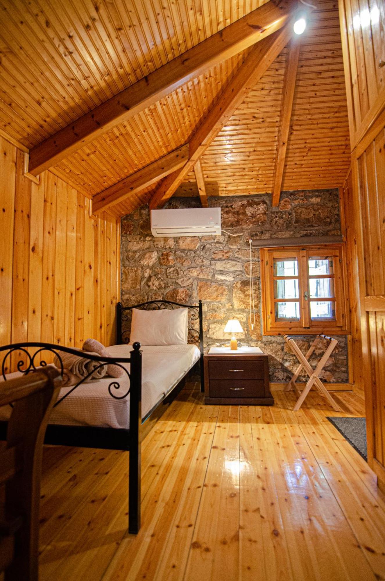 Kefalonian Luxury Villa Kastron (Kefalonia)